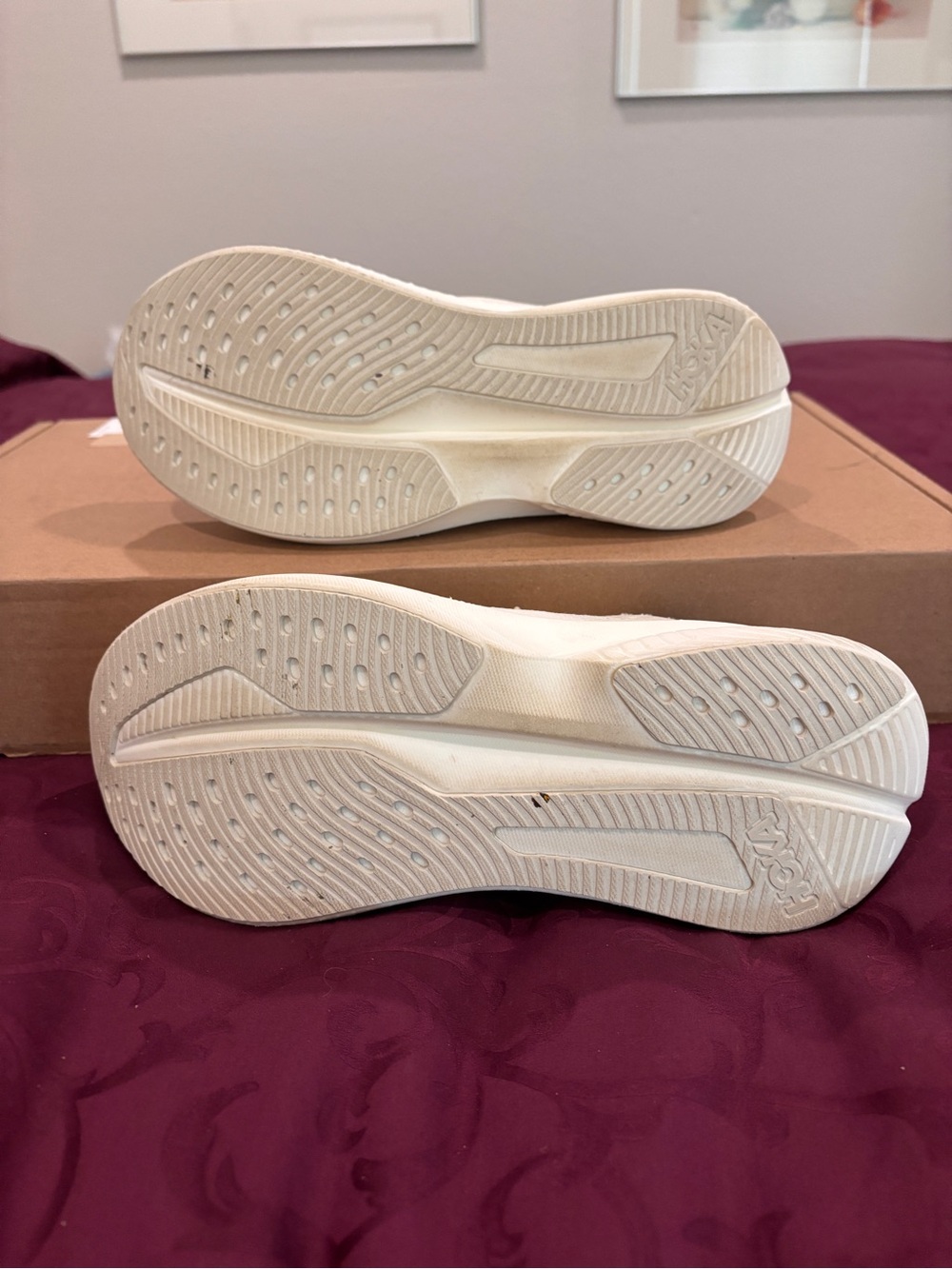 Hoka Mach 6  Running Shoes — Pale Cream Lightweight Trainer women’s 9b - Picture 3 of 8
